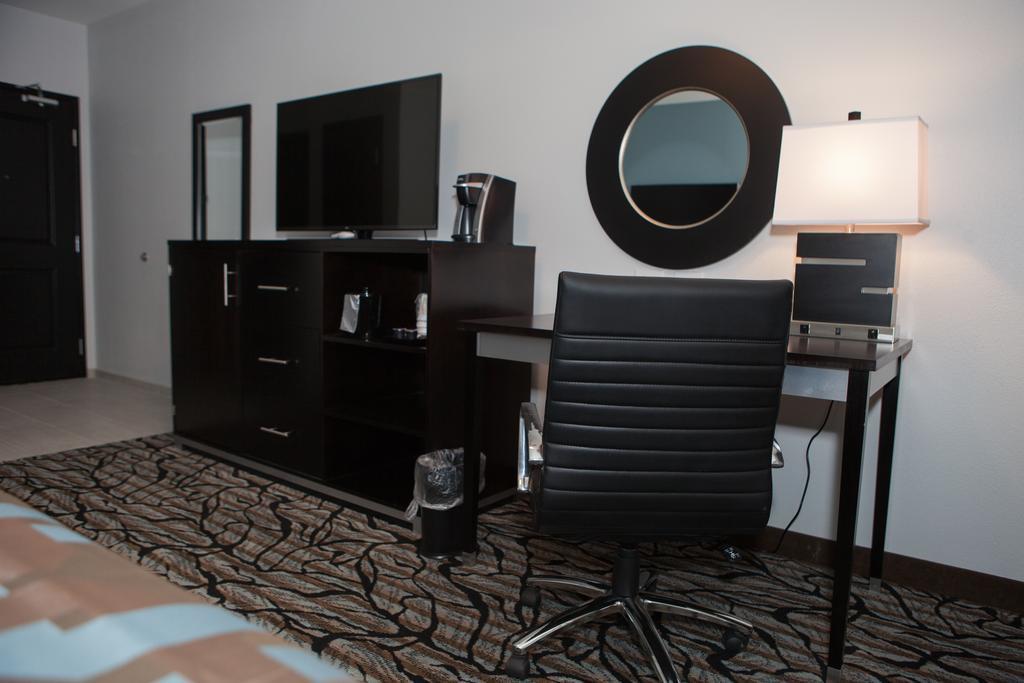 La Quinta Inn & Suites By Wyndham Lubbock Southwest מראה חיצוני תמונה